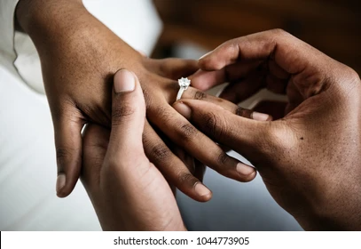 || বাড়ী, বিয়ে, সন্তান ও গাড়ী থেকে দূরে থাকুন  ||
